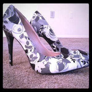 Wild Rose Heels - US Women’s 10